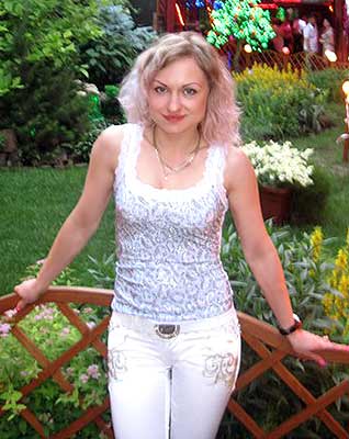 Real lady OLGA from Zaporozhye (Ukraine), 40 yo, hair color peroxide blonde