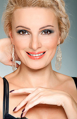 Feminine lady Veronika from Kiev (Ukraine), 52 yo, hair color brown
