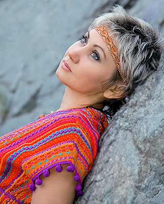 Romantic bride Alena from Krivoy Rog (Ukraine), 56 yo, hair color dark brown
