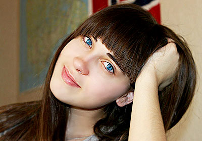 Kind girl Ul'yana from Pervomaysk (Ukraine), 29 yo, hair color black
