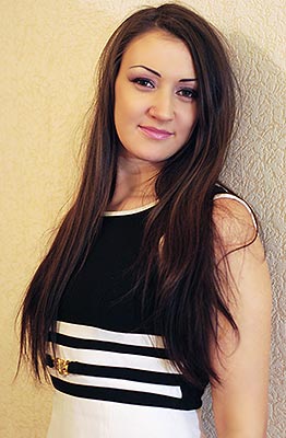 Optimistic bride Ekaterina from Melitopol (Ukraine), 34 yo, hair color black