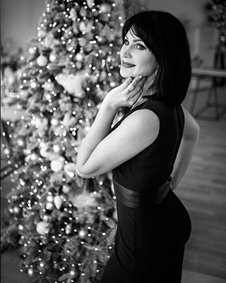 Passionate lady Alla from Nikolaev (Ukraine), 45 yo, hair color black