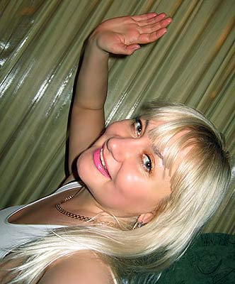 Enigmatic woman Viktoriya from Poltava (Ukraine), 55 yo, hair color blonde