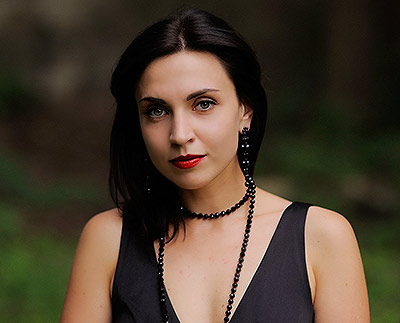Sincere woman Hristina from Kremenets (Ukraine), 36 yo, hair color black