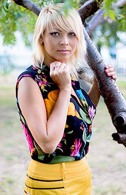 Communicative woman Lyudmila from Zaporozhye (Ukraine), 45 yo, hair color blonde