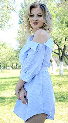 Kind bride Irina from Zhitomir (Ukraine), 31 yo, hair color blonde